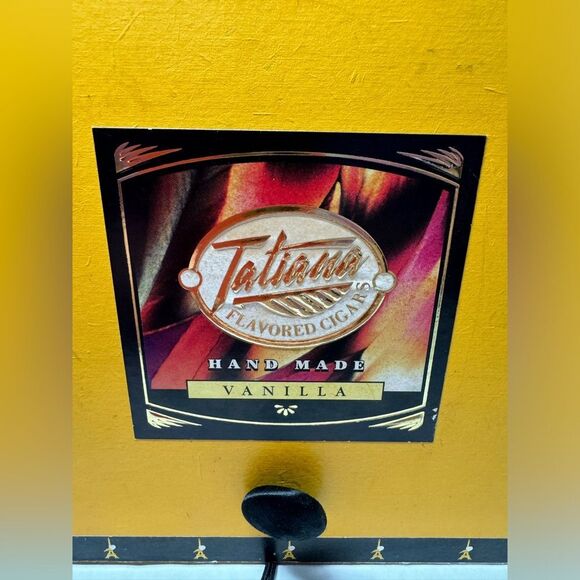 Hand Made Dominican Republic Tatiana Vanilla Cigar Box Purse Handbag - Picture 4 of 5